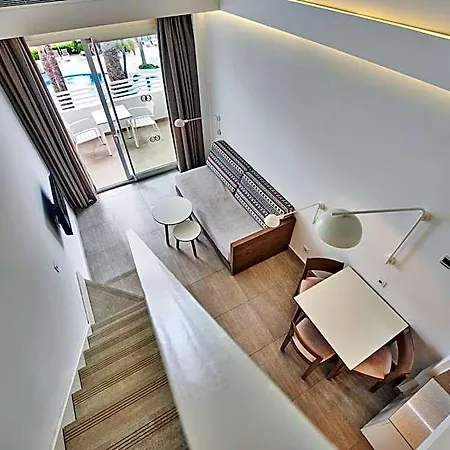 Hoposa & Villaconcha Hotel 4*